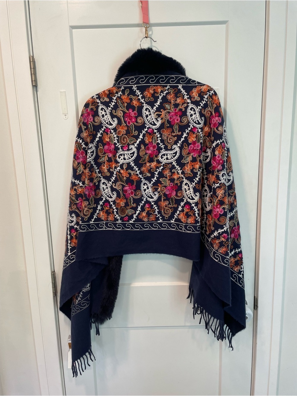 Jessica McClintock Navy Floral Paisley Shawl with Blue Faux Fur Collar - Picture 3 of 6